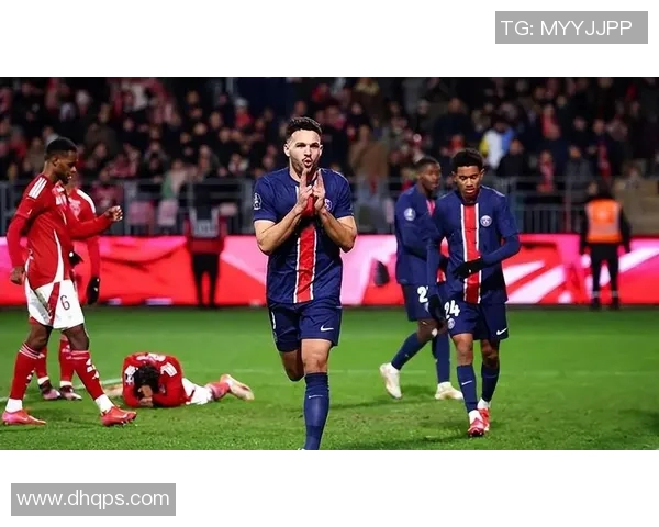 法甲赛场巴黎圣日耳曼击败摩纳哥获胜,尤马尔双响助球队取得胜利 法甲赛场巴黎圣日耳曼击败摩纳哥获胜,尤马尔双响助球队取得胜利